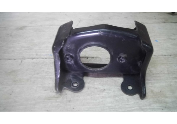 Кронштейн подушки двигуна Peugeot 206